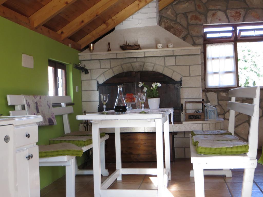 Holiday Home Artina 2 Ловиште Экстерьер фото