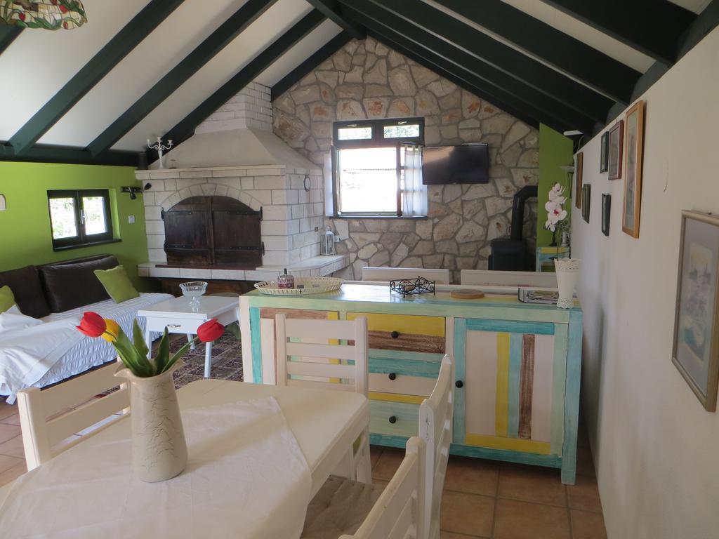 Holiday Home Artina 2 Ловиште Экстерьер фото