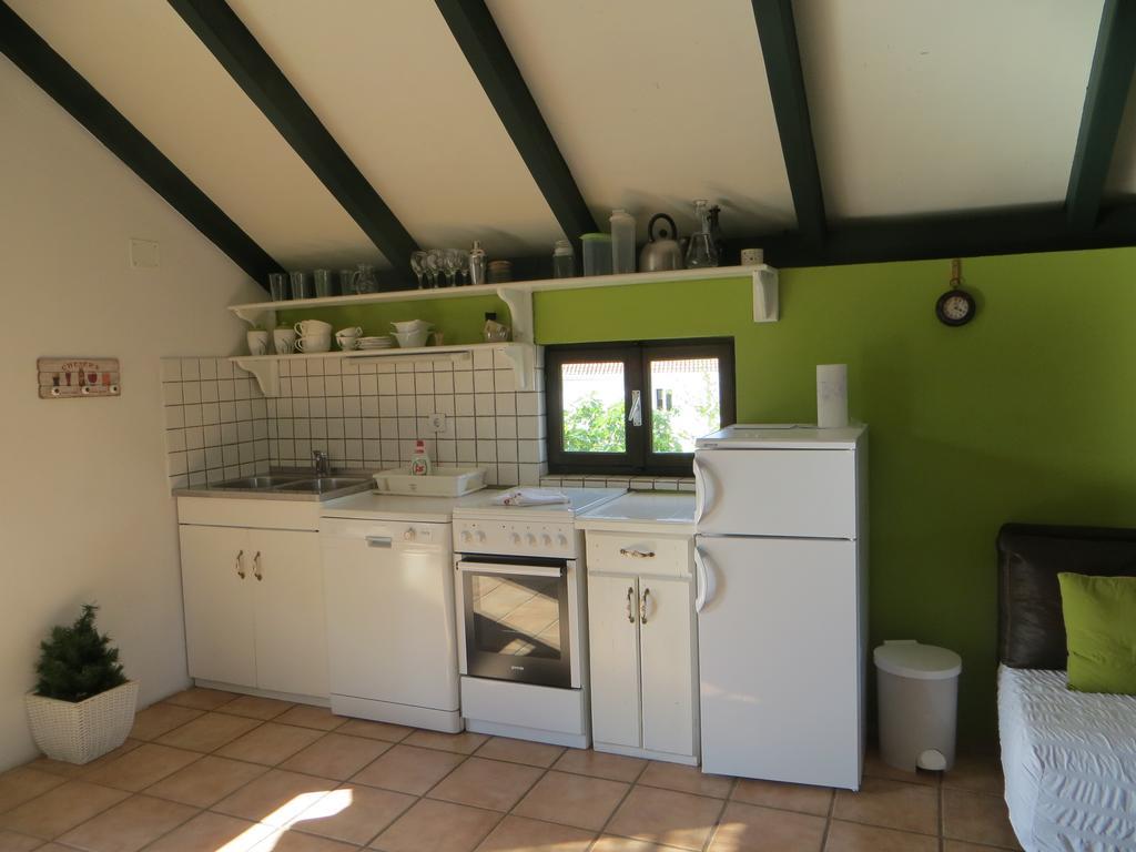 Holiday Home Artina 2 Ловиште Экстерьер фото