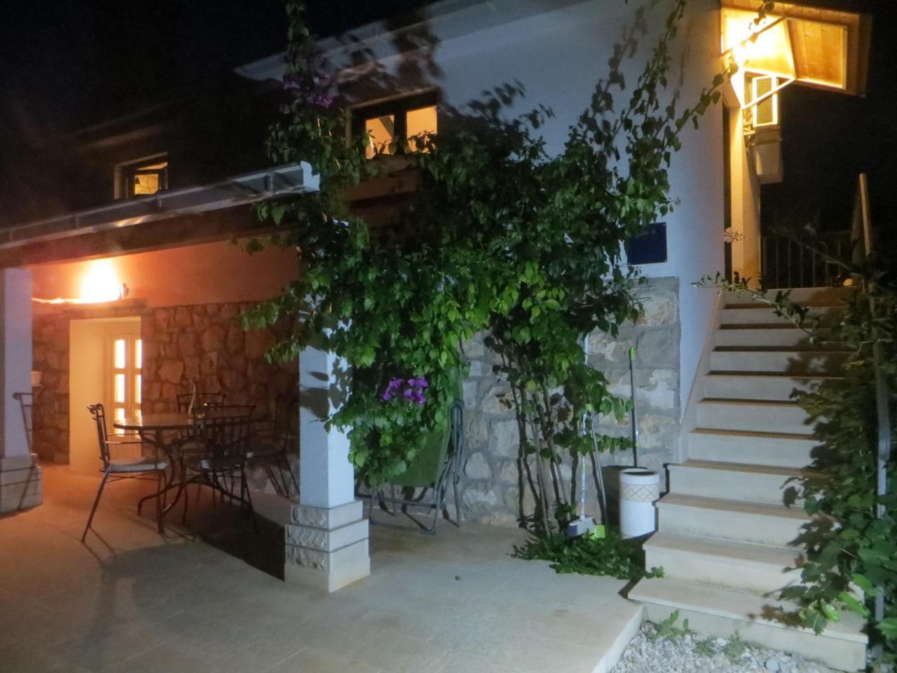 Holiday Home Artina 2 Ловиште Экстерьер фото